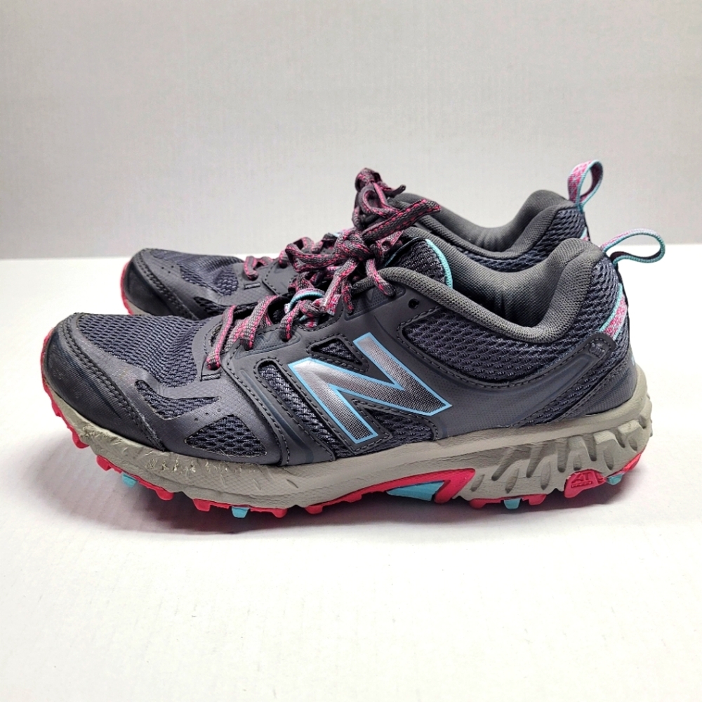 New Balance Tech Ride 412 V3 All Terrain Sneakers Womens Sz 8.5 Gray Pink Blue